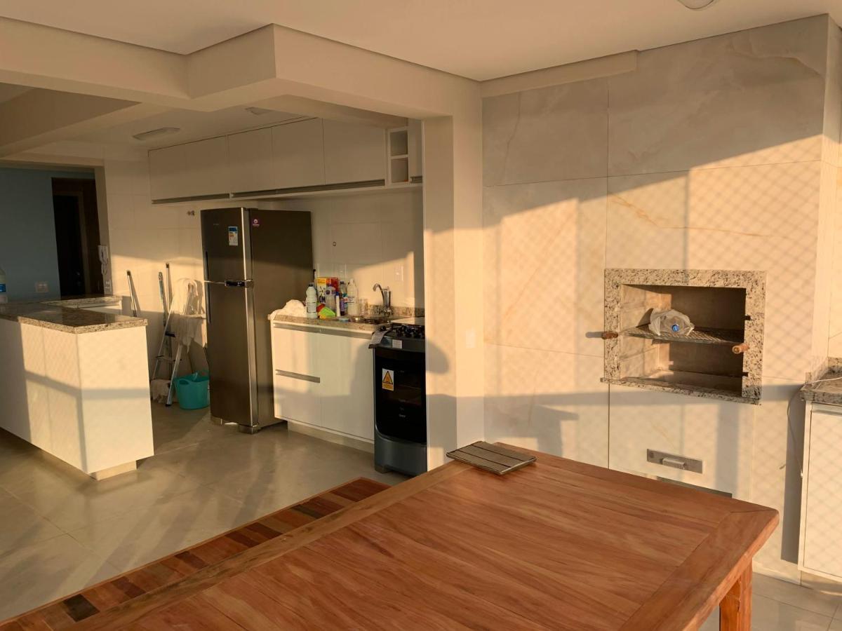 גוארויה Condominio Club, Vista Para O Mar, Churrasqueira מראה חיצוני תמונה