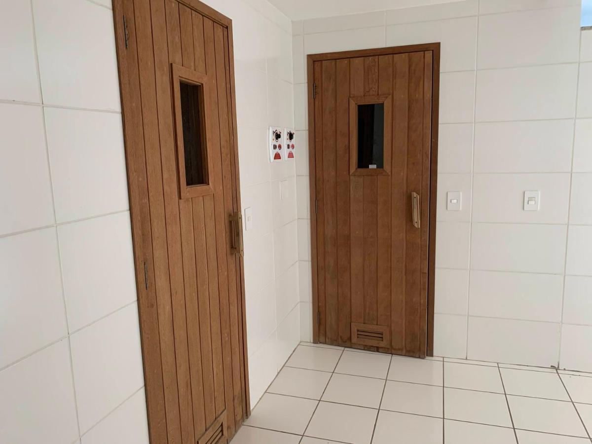 גוארויה Condominio Club, Vista Para O Mar, Churrasqueira מראה חיצוני תמונה
