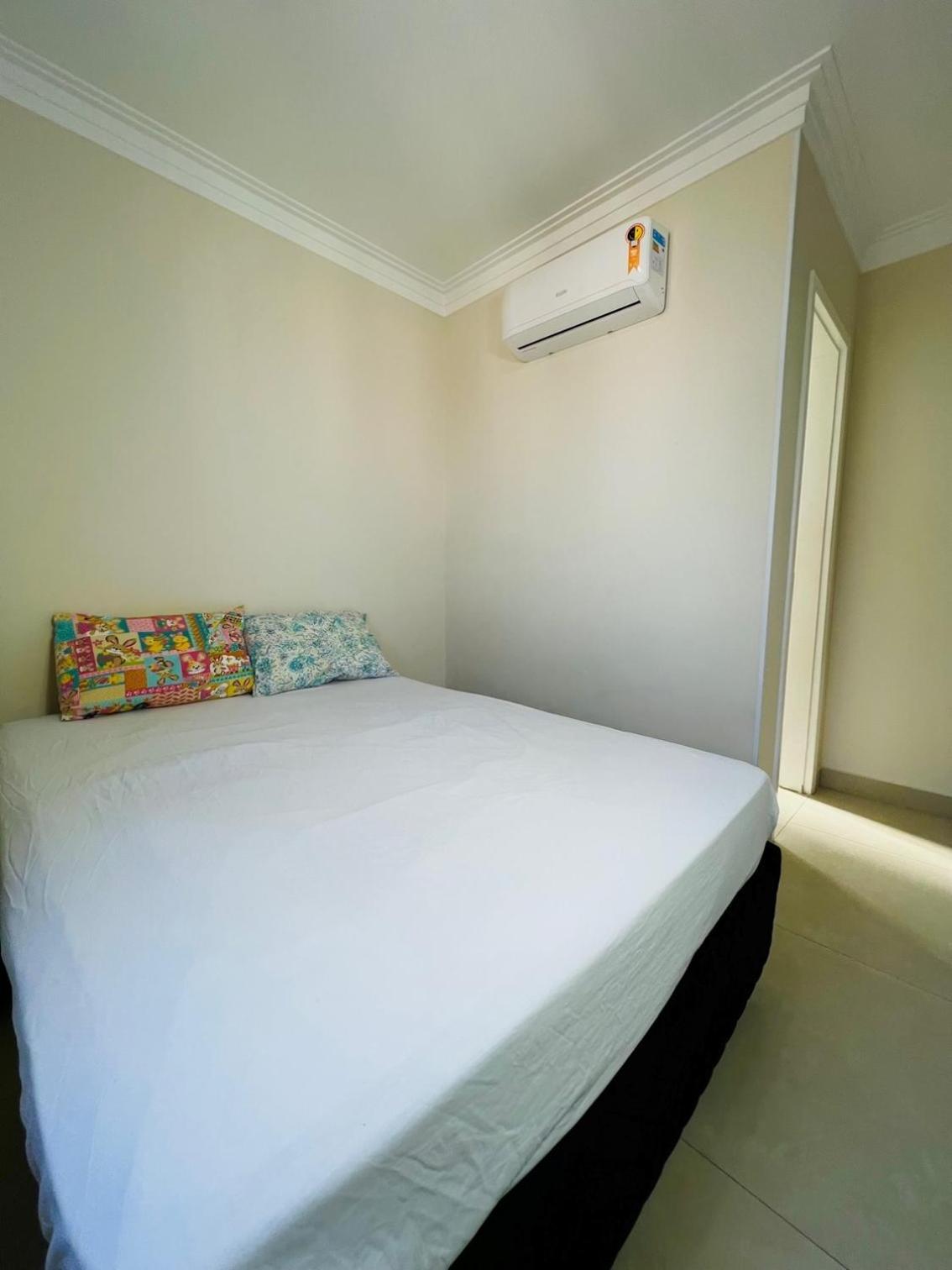 גוארויה Condominio Club, Vista Para O Mar, Churrasqueira מראה חיצוני תמונה
