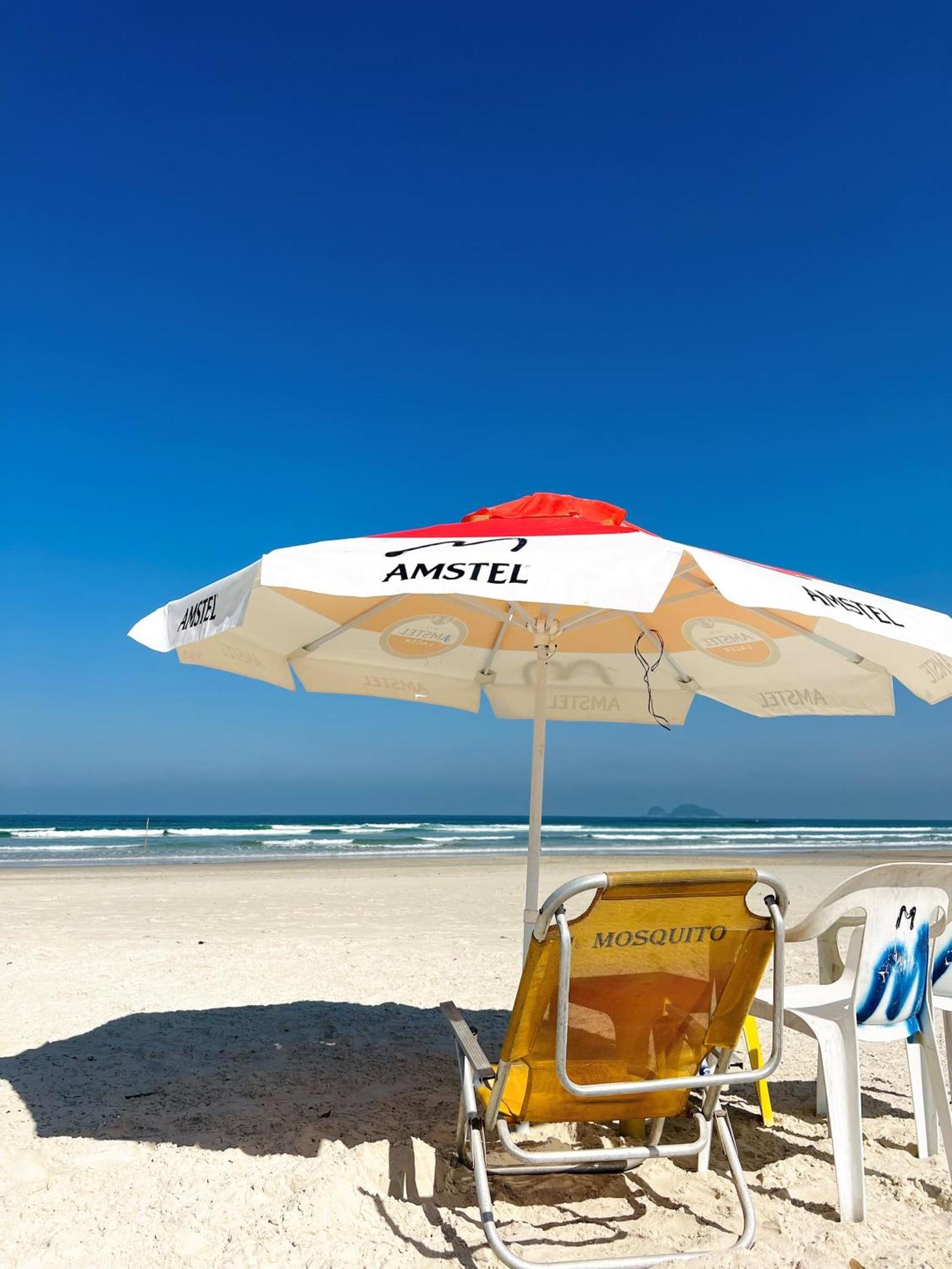 גוארויה Condominio Club, Vista Para O Mar, Churrasqueira מראה חיצוני תמונה